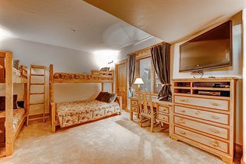 The Antlers At Christie Base By Steamboat Resorts 斯廷博特斯普林斯 外观 照片